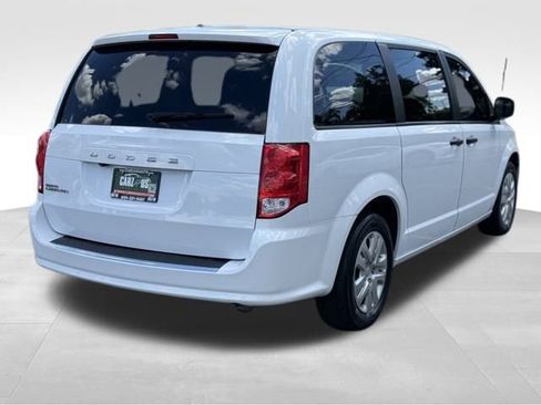 Used 2019 Dodge Grand Caravan SE w/ UConnect Hands-Free Group image 6
