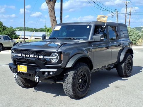 Certified 2024 Ford Bronco Wildtrak AWD/4WD image 10