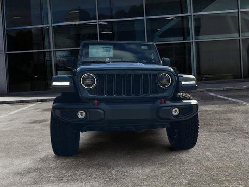 New 2025 Jeep Gladiator Rubicon w/ Convenience Group image 2