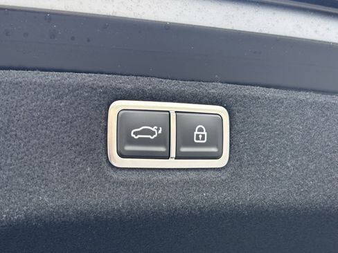 New 2025 Hyundai Sonata Limited image 17