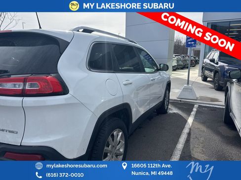 Used 2016 Jeep Cherokee Limited image 7