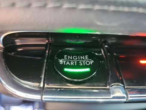 Used 2021 Lincoln Nautilus FWD image 28