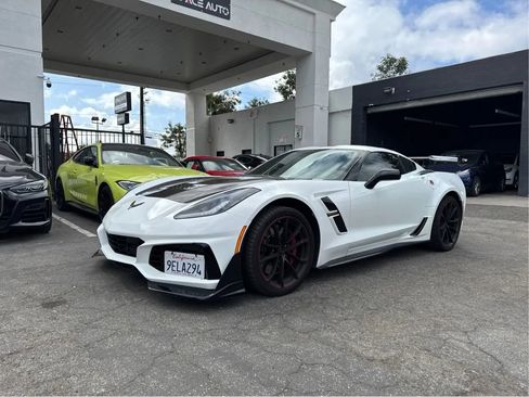 Used 2019 Chevrolet Corvette Grand Sport image 1