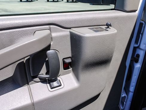 Used 2023 Chevrolet Express 2500 w/ Driver Convenience Package RWD image 17
