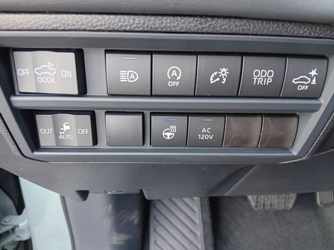 New 2026 Toyota Tundra Platinum AWD/4WD image 16