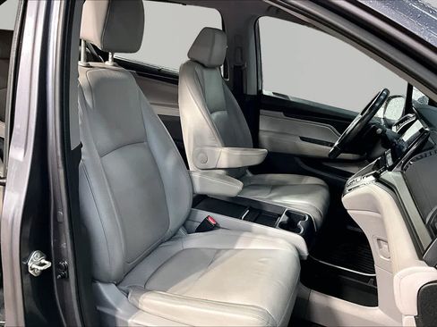 Used 2018 Honda Odyssey EX-L image 9