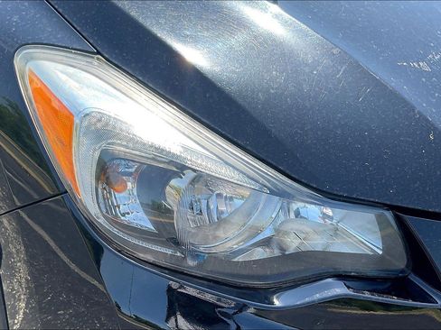 Used 2015 Subaru Crosstrek 2.0i Premium image 23