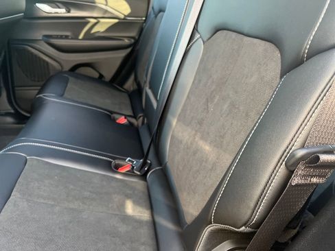 New 2025 Jeep Grand Cherokee Laredo image 23