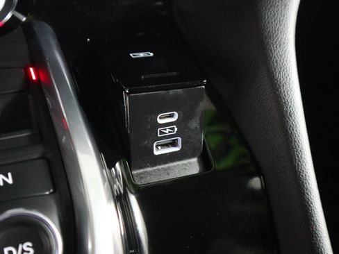 Used 2022 Acura MDX SH-AWD image 34