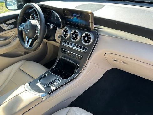 Used 2021 Mercedes-Benz GLC 300 4MATIC w/ Driver Assistance Package image 9