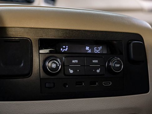 Used 2019 GMC Yukon Denali w/ Open Road Package image 43