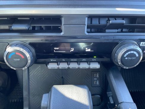 Certified 2025 Toyota Tacoma SR AWD/4WD image 18