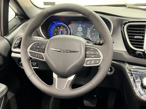 New 2026 Chrysler Voyager LX image 28