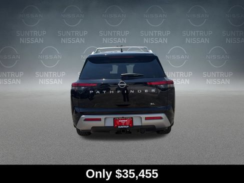 Used 2025 Nissan Pathfinder SL w/ SL Premium Package FWD image 4