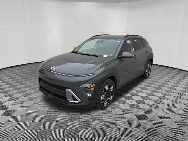 Used 2025 Hyundai Kona SEL FWD image 11