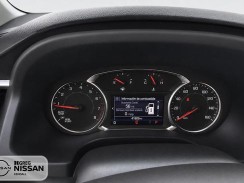 Used 2022 GMC Acadia SLE w/ Driver Convenience Package FWD image 7