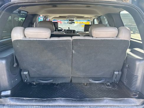 Used 2001 Chevrolet Tahoe LT w/ LT Preferred Equipment Group image 12