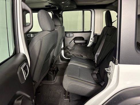 Used 2024 Jeep Wrangler Unlimited Sport AWD/4WD image 27