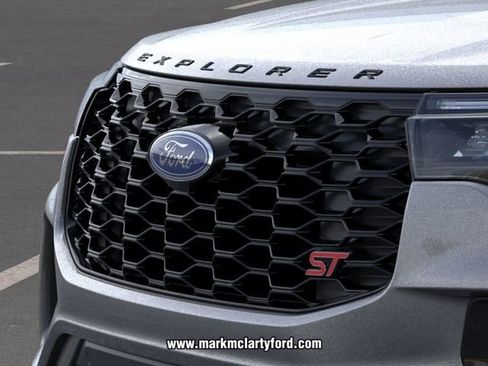 New 2026 Ford Explorer ST RWD image 17