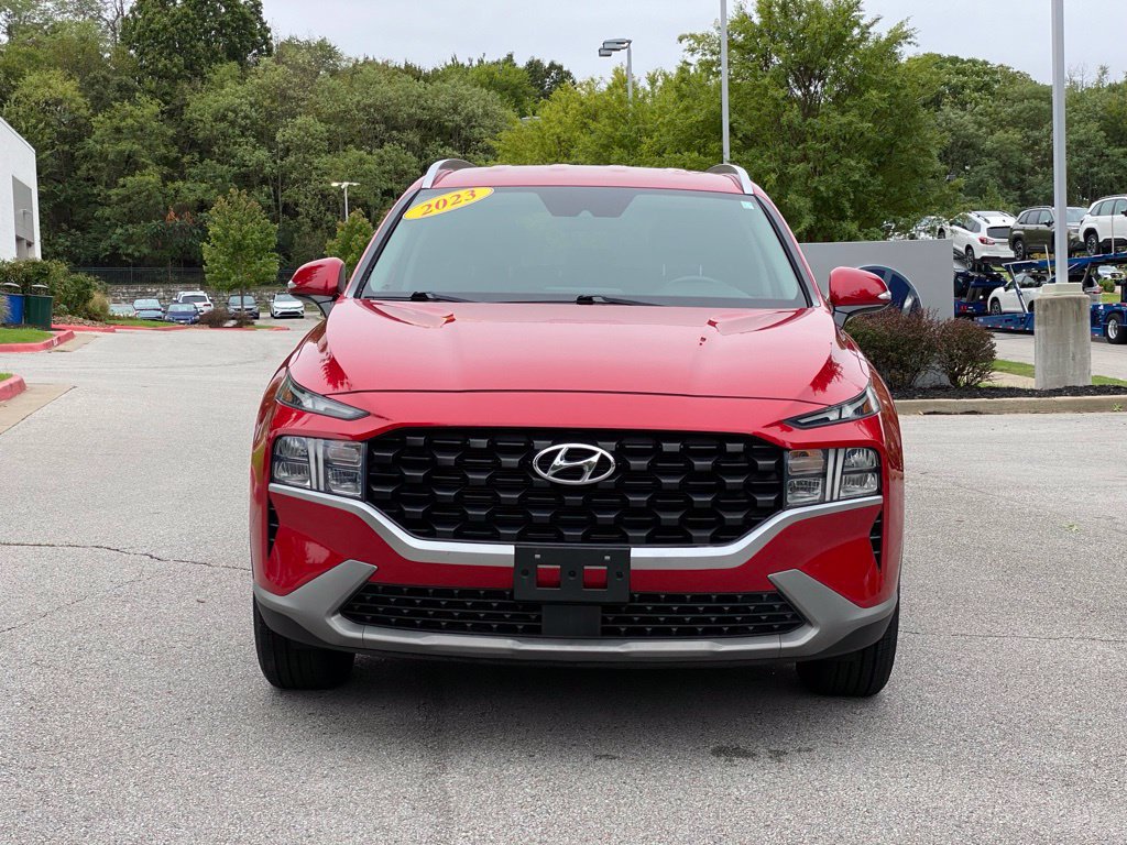 Used 2023 Hyundai Santa Fe SEL AWD/4WD image 2
