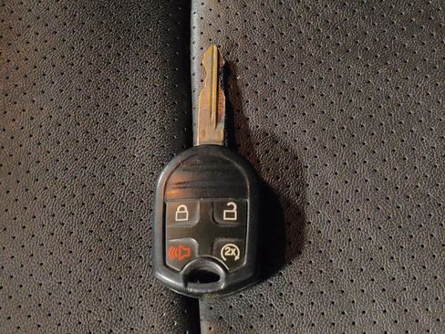 Used 2014 Ford F150 Platinum RWD image 32