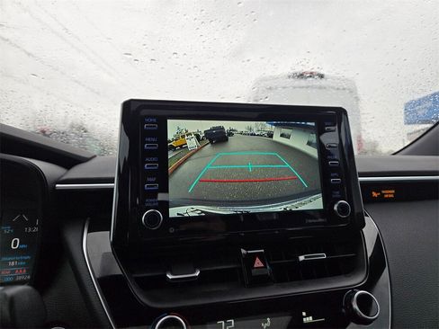 Used 2021 Toyota Corolla SE w/ SE Premium Package image 14