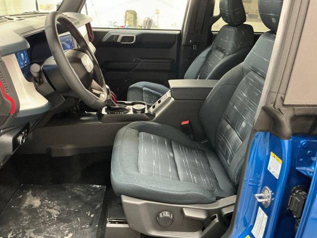 New 2026 Ford Bronco Heritage Edition AWD/4WD image 13