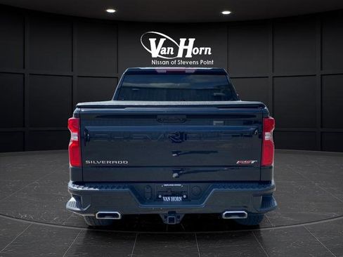 Used 2022 Chevrolet Silverado 1500 RST AWD/4WD image 6