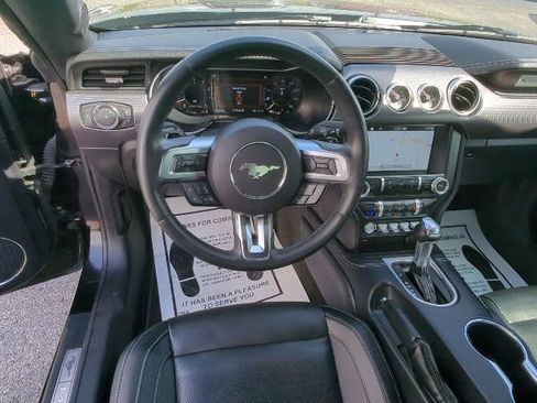 Used 2018 Ford Mustang GT Premium w/ GT Performance Package RWD image 12