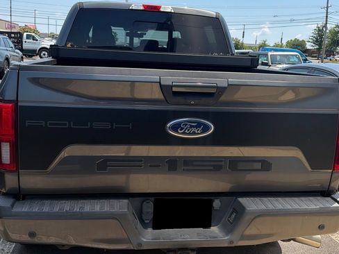 Used 2018 Ford F150 XLT w/ Equipment Group 302A Luxury AWD/4WD image 3
