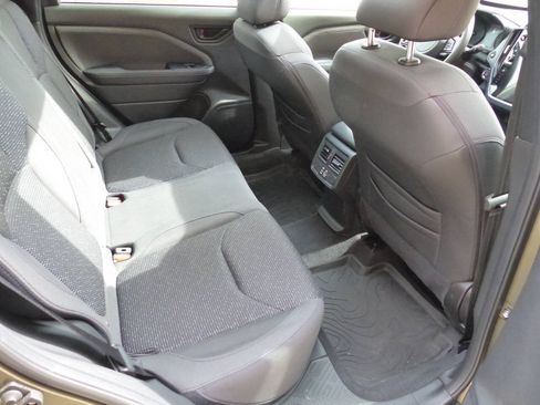 Used 2025 Subaru Forester Premium w/ Convenience Package #1 AWD/4WD image 19