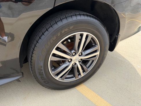 Used 2019 INFINITI QX60 Luxe w/ Essential Package AWD/4WD image 9