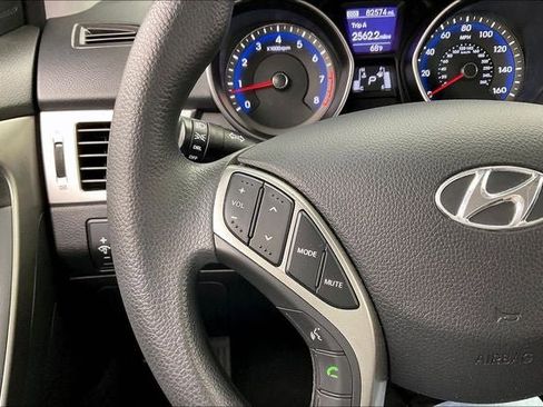 Used 2016 Hyundai Elantra GT FWD image 22