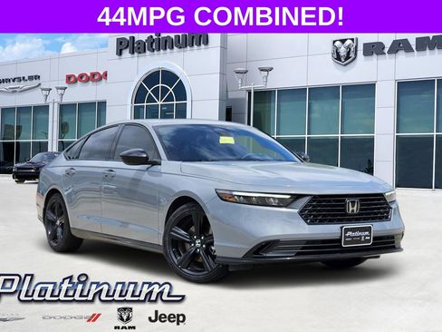 Used 2024 Honda Accord Sport image 1