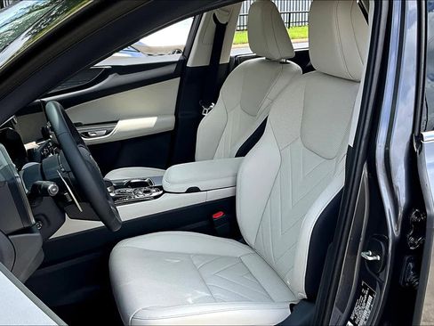 Used 2025 Lexus NX 450h+ AWD w/ Towing Package (2000 Lbs) image 17