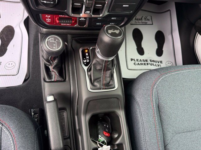 New 2026 Jeep Wrangler Unlimited Sport w/ Dual Top Group AWD/4WD image 25