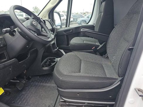 Used 2024 RAM ProMaster 2500 w/ Safety Group FWD image 7