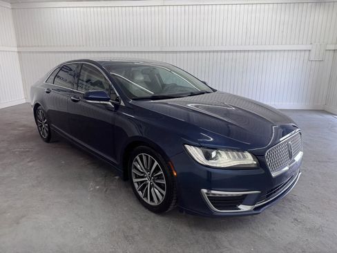 Used 2017 Lincoln MKZ Premiere FWD image 3