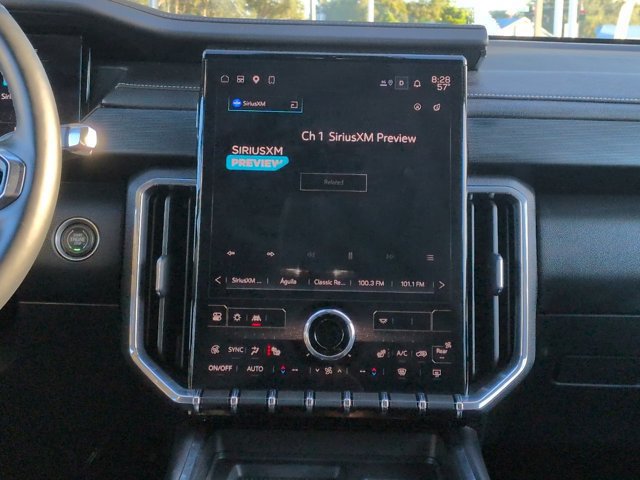 Used 2025 GMC Acadia Elevation FWD image 17