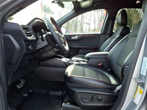 Used 2023 Ford Escape ST-Line w/ Tech Pack #1 image 9