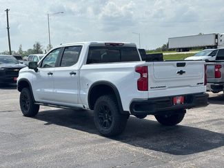 New 2026 Chevrolet Silverado 1500 ZR2 w/ Dark Appearance Package AWD/4WD video 3