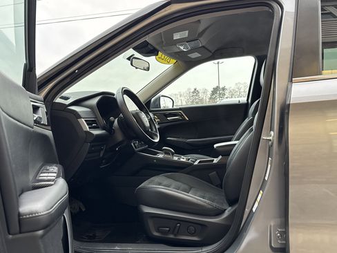 Used 2022 Mitsubishi Outlander SE image 9