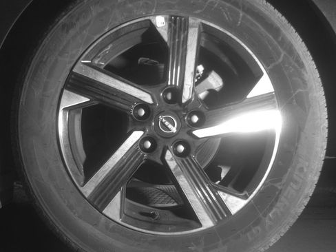 Used 2025 Nissan Sentra SV FWD image 14