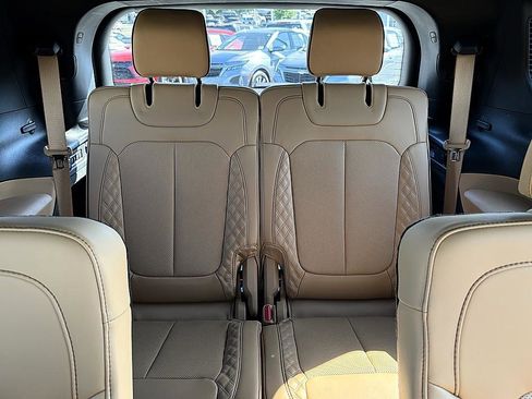 Used 2023 Jeep Grand Cherokee L Summit w/ High Altitude Package AWD/4WD image 12
