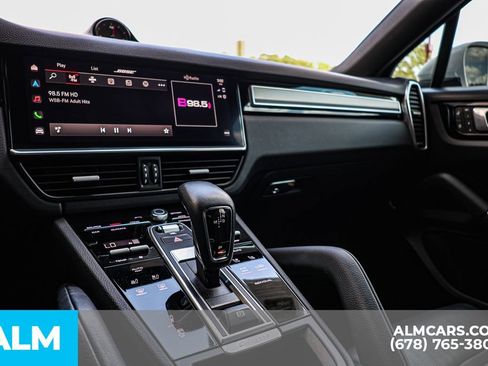 Used 2023 Porsche Cayenne Platinum Edition image 47