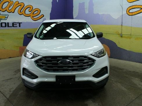 Used 2020 Ford Edge SE image 3