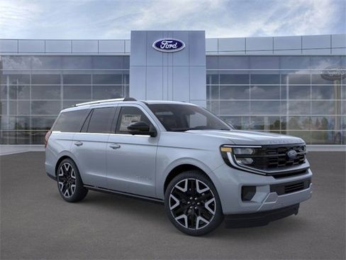 New 2025 Ford Expedition Platinum w/ Platinum Ultimate Package image 7