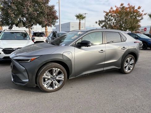 Used 2024 Subaru Solterra Limited image 32