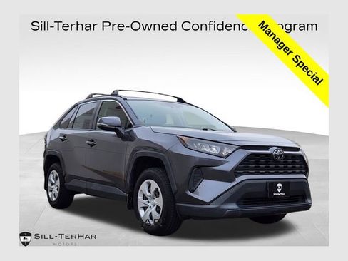 Used 2019 Toyota RAV4 LE w/ Carpet Mat Package image 1