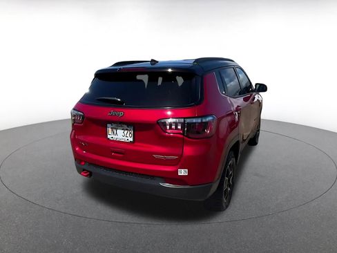 Used 2025 Jeep Compass Trailhawk image 14